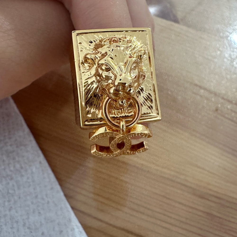 Chanel Golden Loin Ring